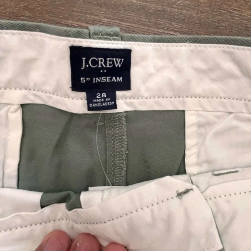 J. Crew Men's Green Shorts size 28 - Picture 2 of 4